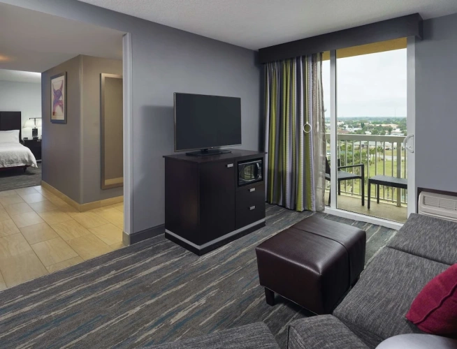Standard Double room with balcony and with partial ocean view