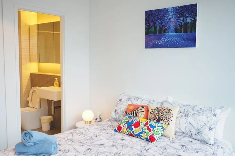 The Fifth Apartment