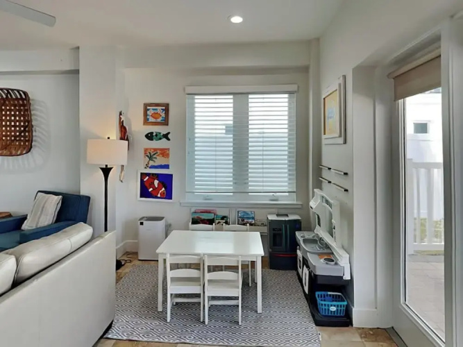 Endless Views by Distinctive Beach Rentals