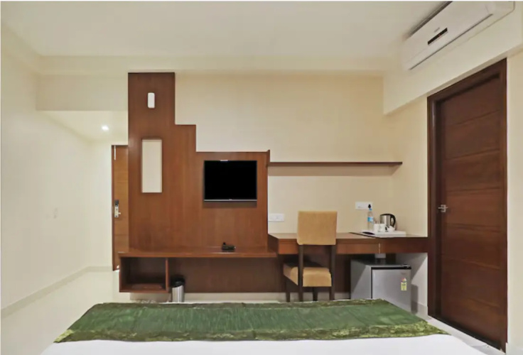 Economy room