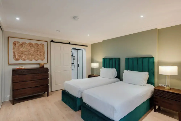 Meridian Place - yourapartment