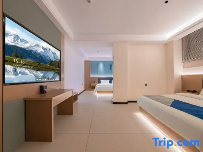 Royal Family Suite