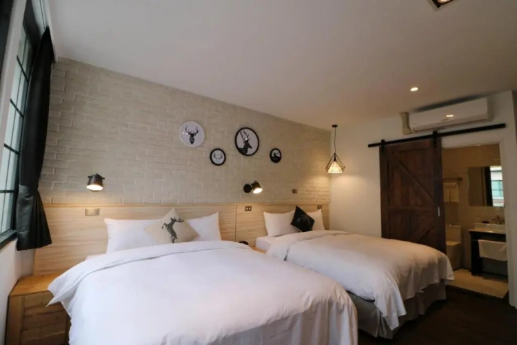 Standard Double room with view