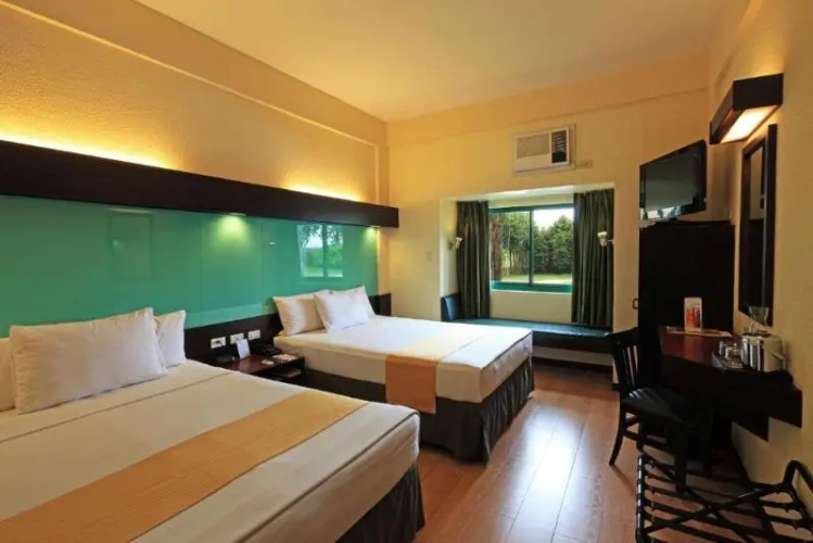 Standard Quintuple room