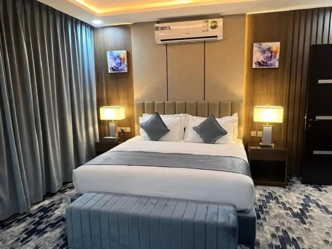 Aman Hotel Almhalh