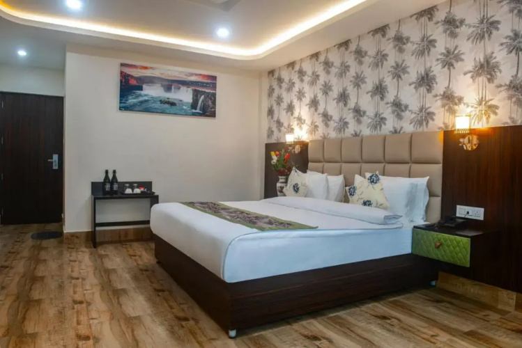 7 Mirror Gangtok
