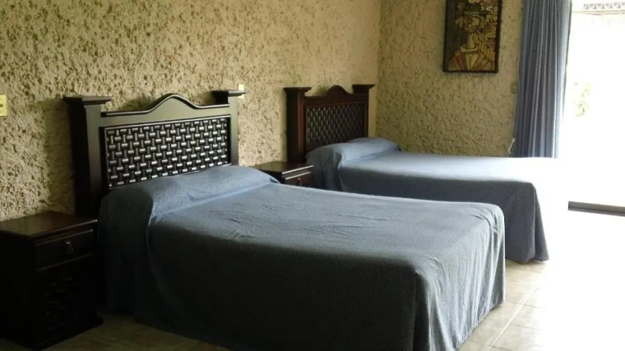 Standard Quadruple room with view