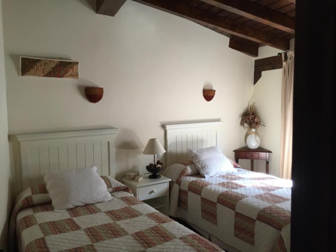 3 Bedrooms Cottage