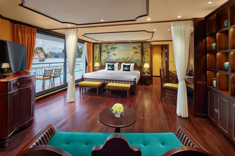 Executive Suite with balcony and with sea view