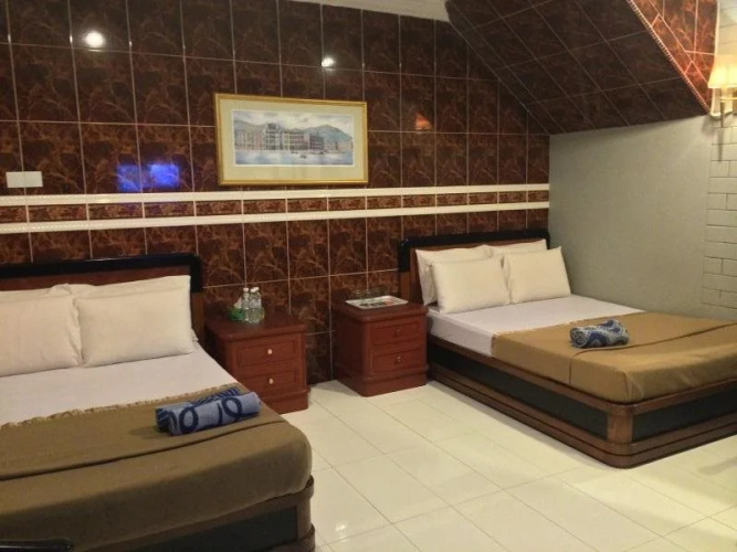 Issoria Hotel