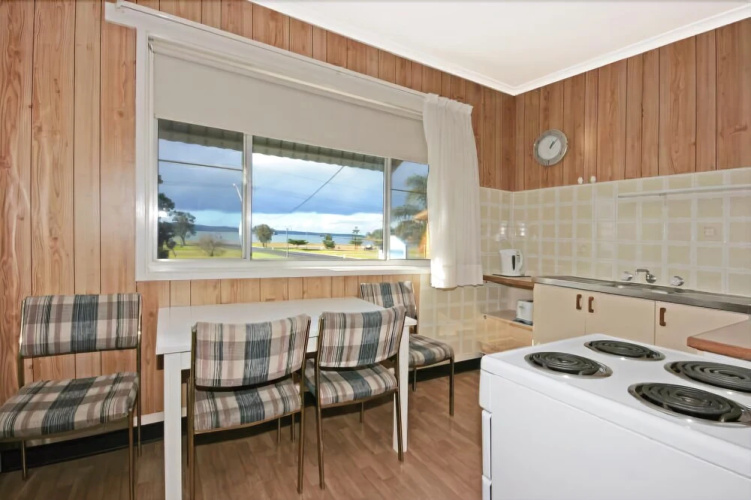 Kon Tiki Apartments