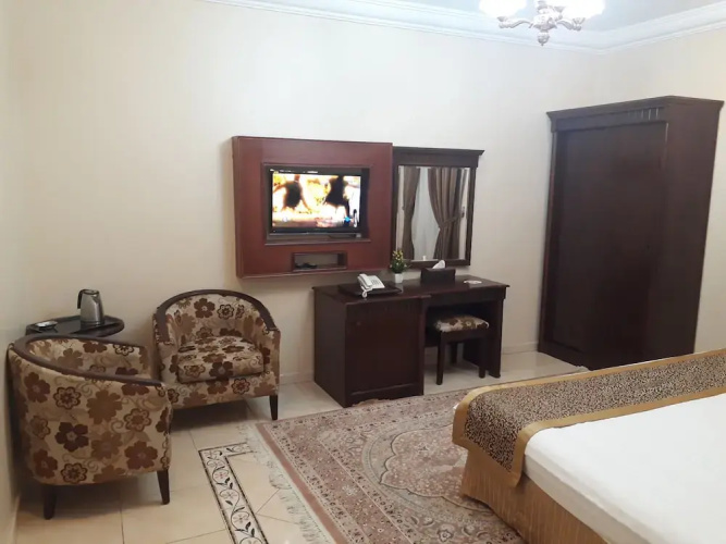 Hayat Radhwa Hotel