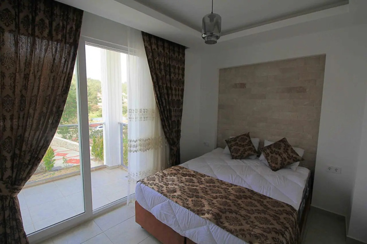 Silver Yunus Villa