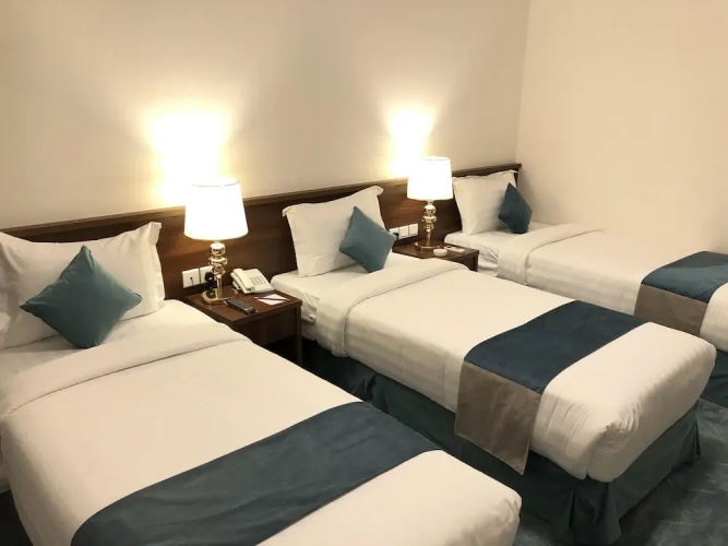 Zaha Al Madina Hotel