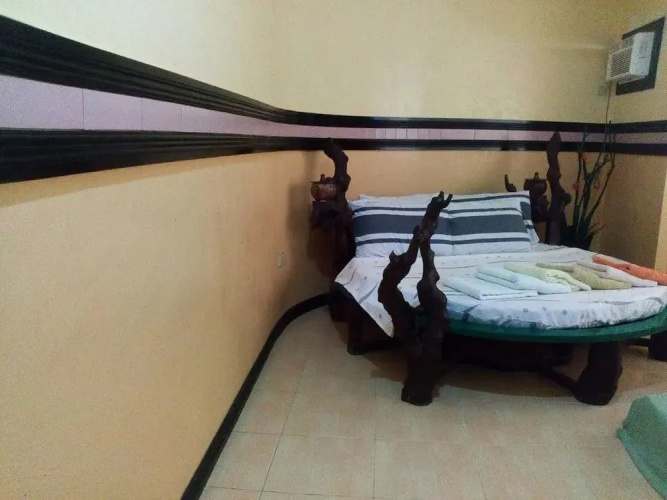 New Siargao Manor Hotel - Hostel