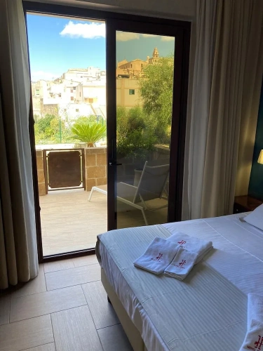 1 Bedroom Junior Suite with balcony