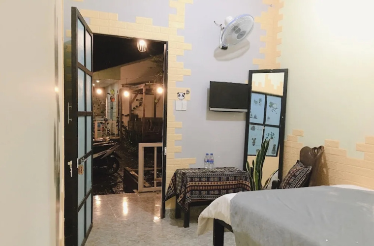 Hani House