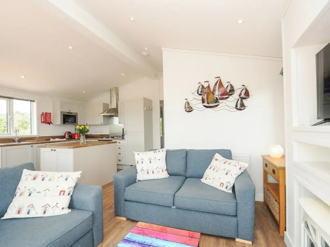Midway Lodge