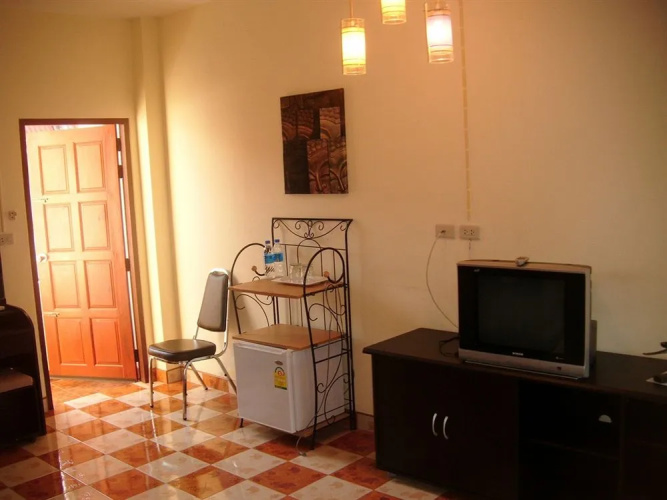 Patong Peace Hostel