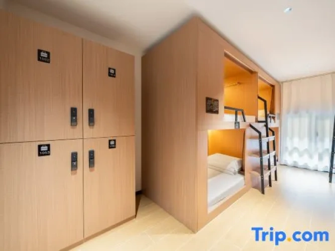 Bed in Dorm