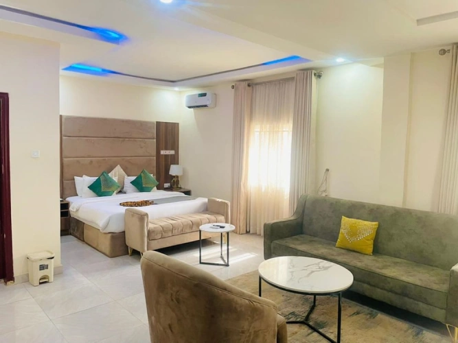 Standard Suite