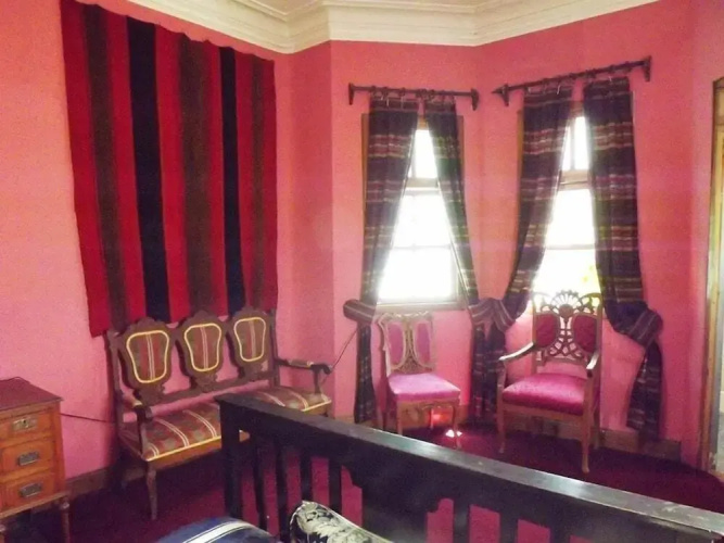 Hostal Paris