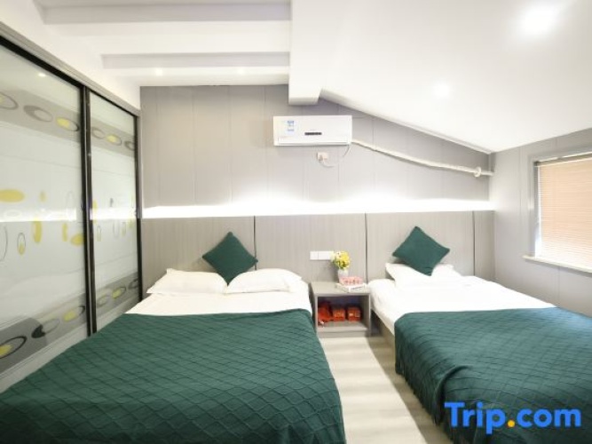 Economy Twin room