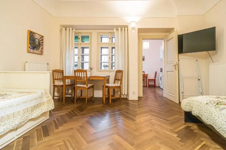 1 Bed Flat - Sleeps 4 - Pets - Wifi