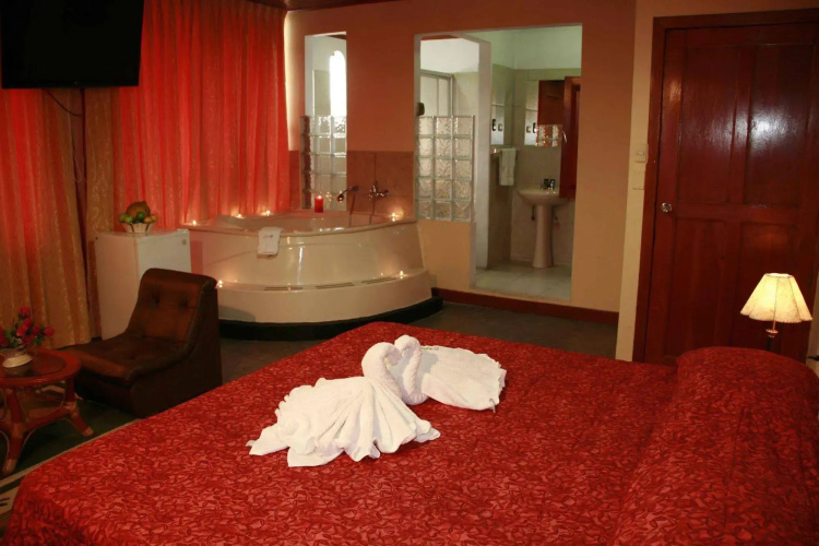 Hotel Oro Verde & Suites