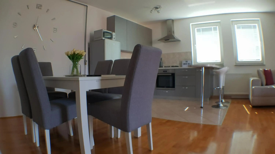 Apartment D&T