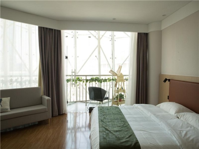 Standard Double room with view