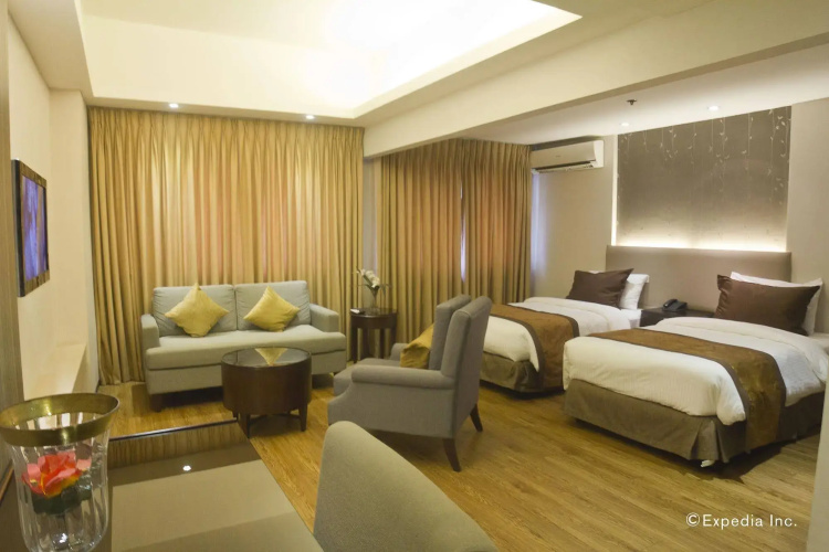 Imperial Palace Suites