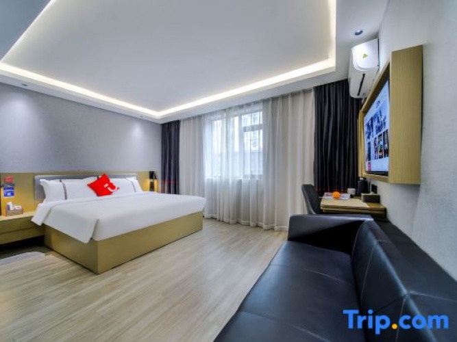 Premier Suite
