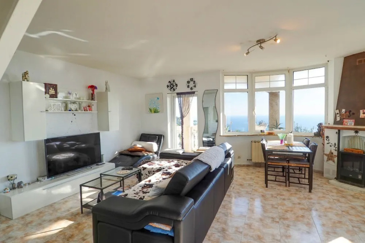 Property with amazing sea view and pool