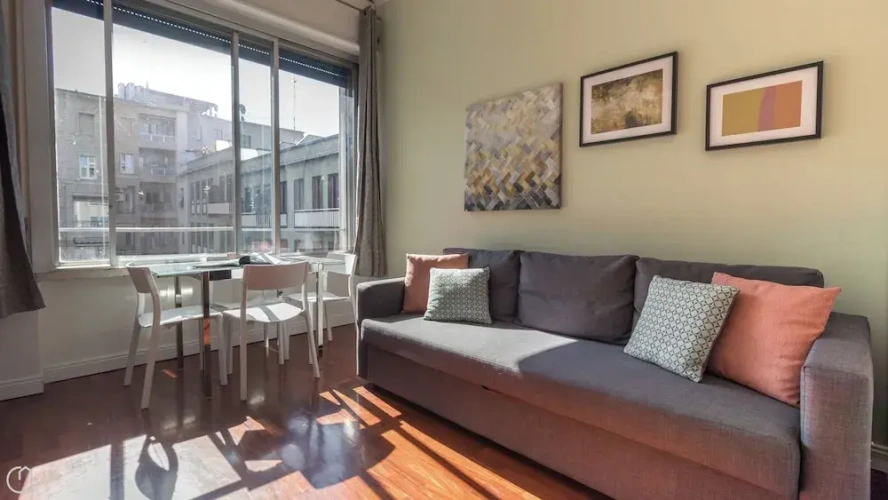 1 Bedroom Apartment