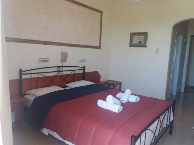 Standard Double room with balcony and with partial sea view
