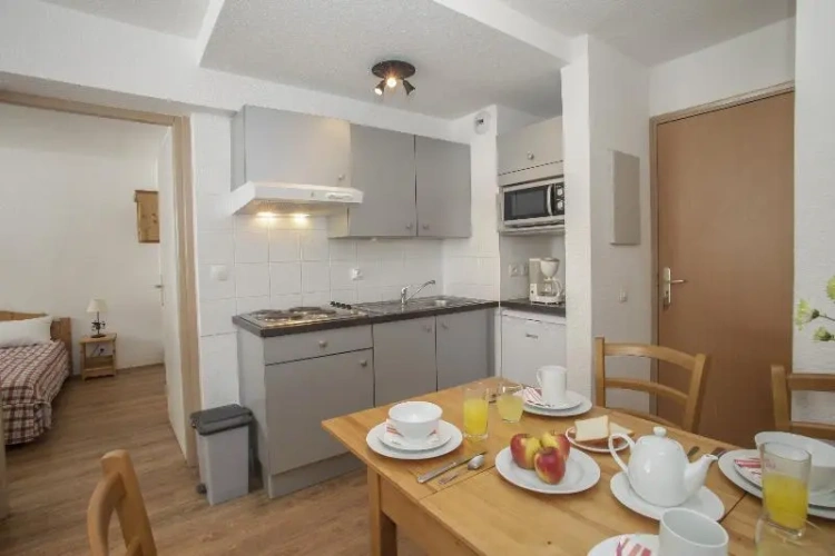 1 Bedroom Quadruple Apartment with balcony