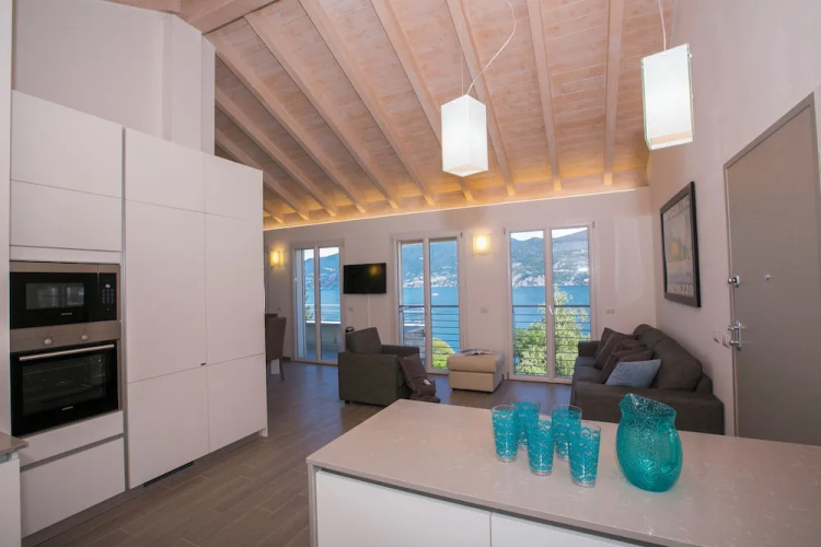 Paradiso di Menaggio Penthouse