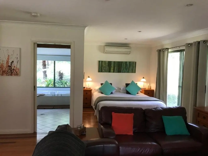 2 Bedrooms Cottage