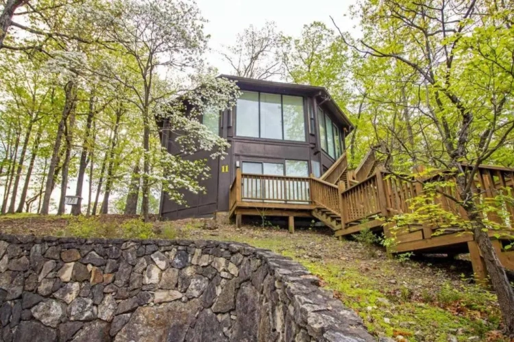 2 Bedrooms Cottage