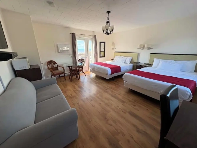 Standard Quadruple room with balcony