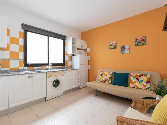1 Bedroom Apartment