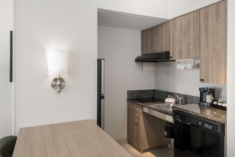 Homewood Suites by Hilton Miami-Airport/Blue Lagoon photo 34
