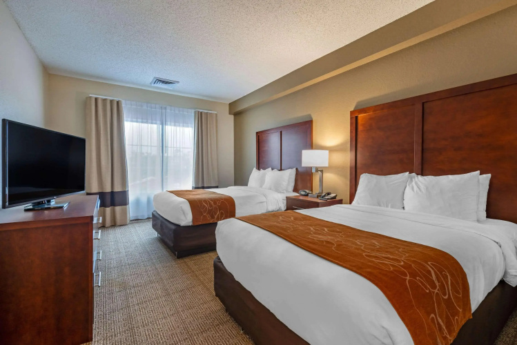 Comfort Suites Downtown