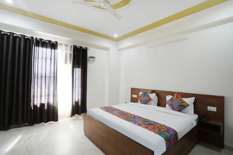 FabHotel Star Corporate Suite I