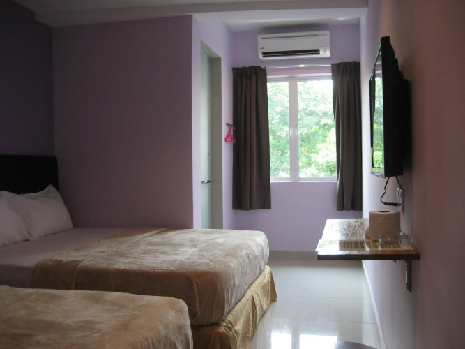 New Eastern Hotel