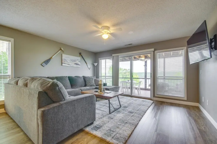 Osage Beach Condo w/ Private Deck & Lake Views!