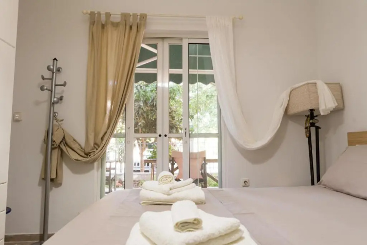 Comfy Kourouta Apartment & Suite