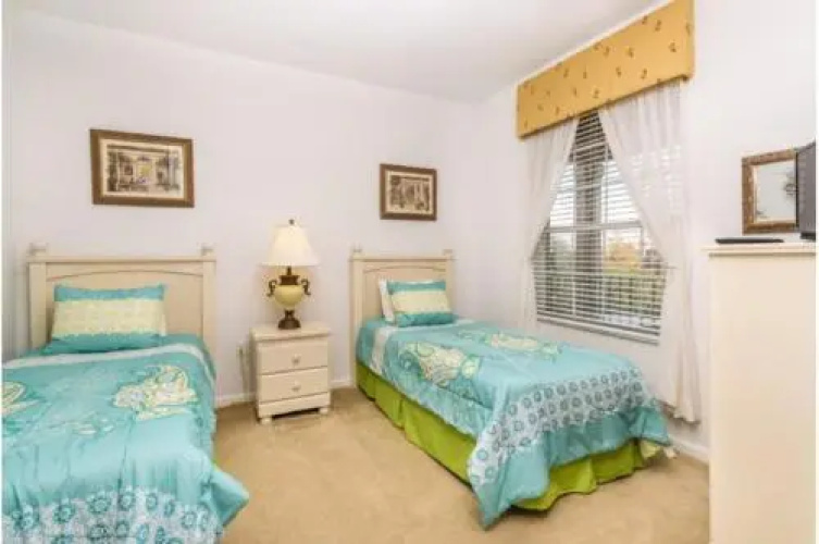 Three-Bedroom Townhome Davenport