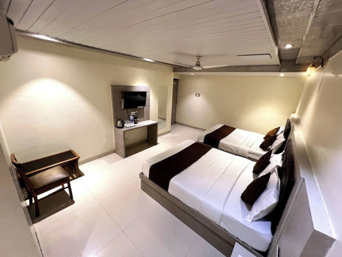 Standard Quadruple Family room